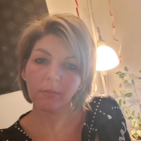 Betti, 40 éves társkereső profilképe (Balmazújváros, 4449454)