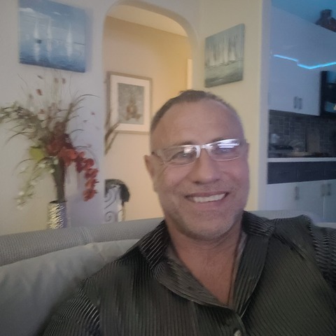 Attila, 55 éves társkereső profilképe (Cape Coral (Florida, Amerikai Egyesült Államok), 4422455)