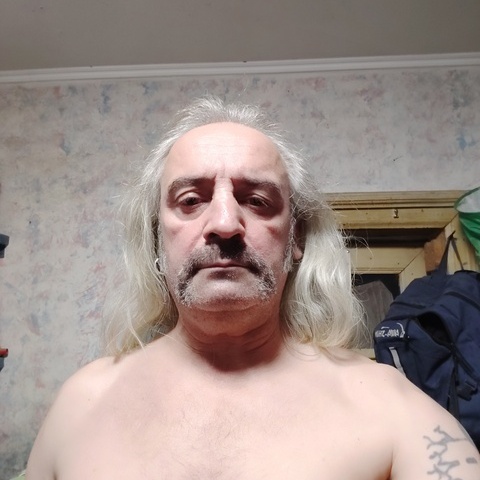 Ákos, 50 éves társkereső profilképe (Dunaföldvár, 4696658)