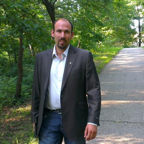 András, 44 éves társkereső profilképe (Tatabánya, 2266059)