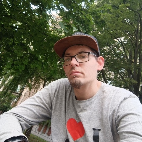 Imre, 37 éves társkereső profilképe (Dunaújváros, 4575659)