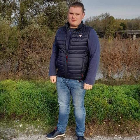 Dávid, 29 éves társkereső profilképe (Gúta (Nitra Region, Szlovákia), 4354662)