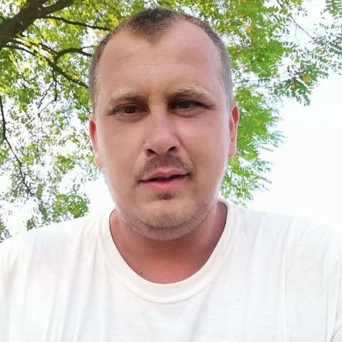 Gábor, 35 éves társkereső profilképe (Szin, 4314363)