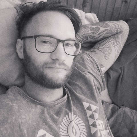 Viktor, 36 éves társkereső profilképe (Szigetszentmiklós, 4428863)