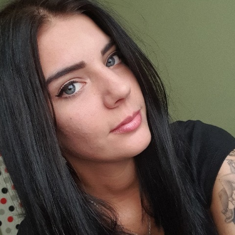 Páplastenka.hu - Niki - társkereső Budapest - 25 éves nő ()