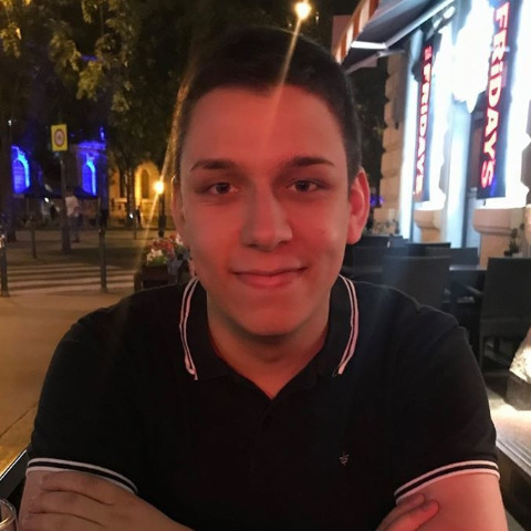 Ádám, 32 éves társkereső profilképe (Budapest, VII., 3853365)