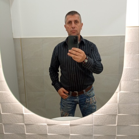 Zoli, 43 éves társkereső profilképe (Soltvadkert, 4392667)