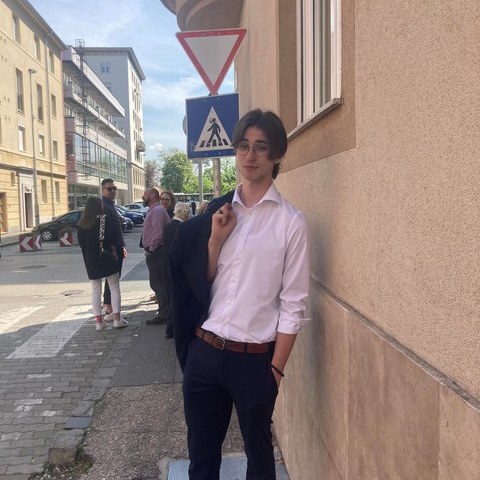 Kristof, 21 éves társkereső profilképe (Győr, 4396168)