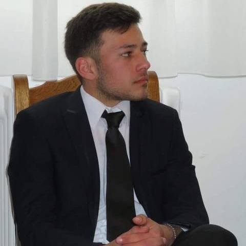 Dominik, 20 éves társkereső profilképe (Nyirád, 4370068)