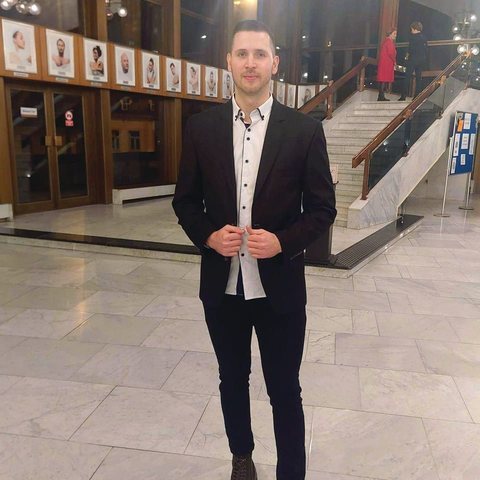 Martin, 29 éves társkereső profilképe (Győr, 4380570)