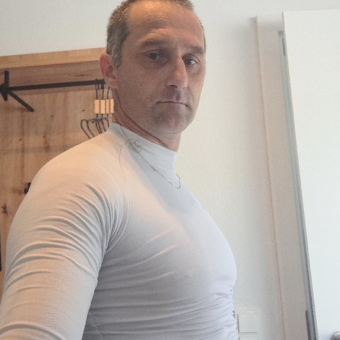 Jözsef, 49 éves társkereső profilképe (Kaprun (Salzburg, Ausztria), 4412370)