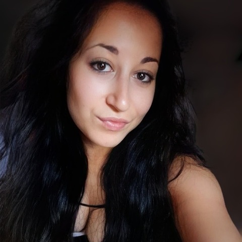 Andrea, 27 éves társkereső profilképe (Pécs, 4411671)