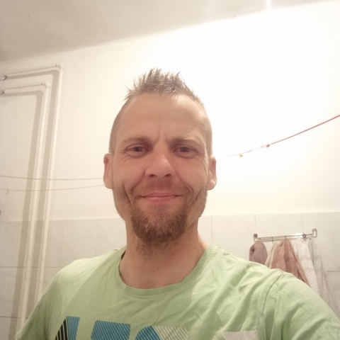 Balázs, 43 éves társkereső profilképe (Csongrád, 4375171)