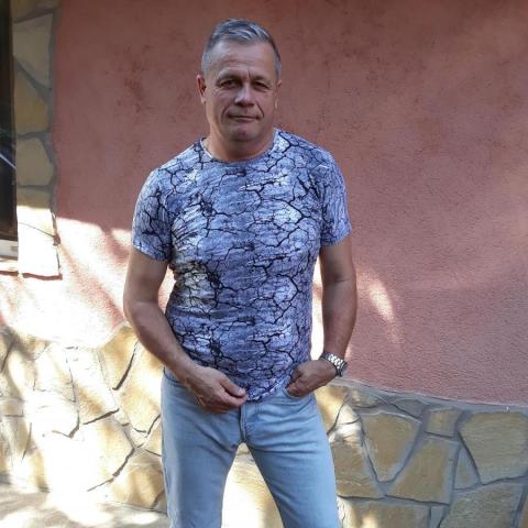 Gábor, 65 éves társkereső profilképe (Tatabánya, 3420273)