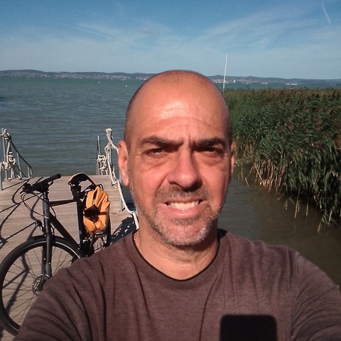 Viktor, 55 éves társkereső profilképe (Siófok, 4642473)