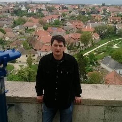 Péter, 48 éves társkereső profilképe (Pápa, 1065074)