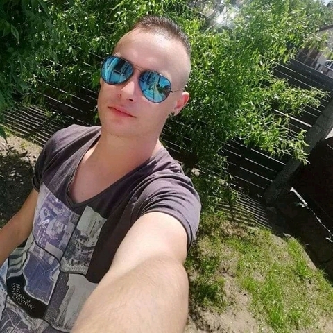 Ádám, 27 éves társkereső profilképe (Nyíregyháza, 4435174)