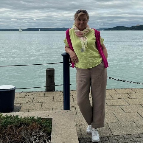 Andrea, 60 éves társkereső profilképe (Mosonmagyaróvár, 3560476)