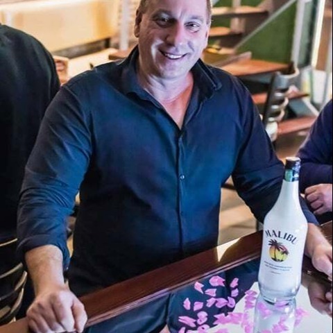 Zsolt, 44 éves társkereső profilképe (Gyöngyös, 4482681)