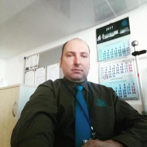 Zsolt, 44 éves társkereső profilképe (Pápa, 2898581)