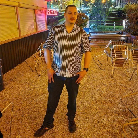 Tamás, 33 éves társkereső profilképe (Pilisvörösvár, 3244083)