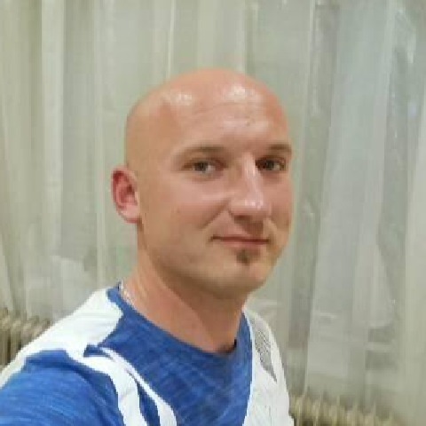 István, 35 éves társkereső profilképe (Heves, 4053185)