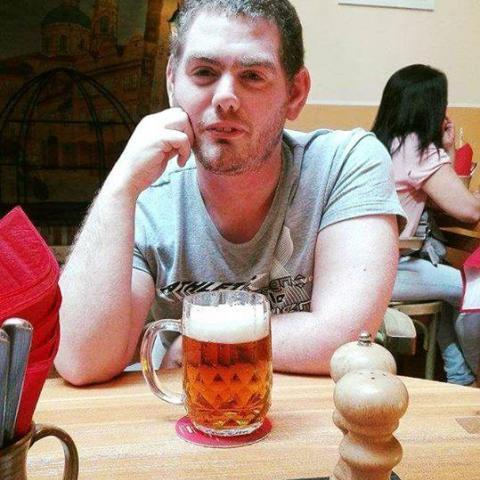 Péter, 33 éves társkereső profilképe (Zalaegerszeg, 3361085)