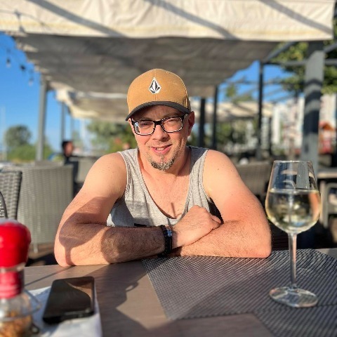 Balázs, 43 éves társkereső profilképe (Siófok, 2950788)