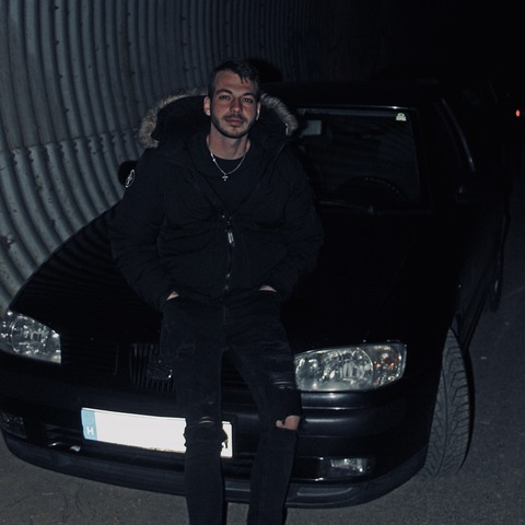 Dániel, 24 éves társkereső profilképe (Tapolca, 4009089)