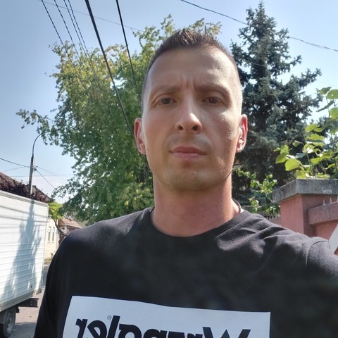 kerek emberek társkereső helyszínek megfelelnek a lányok