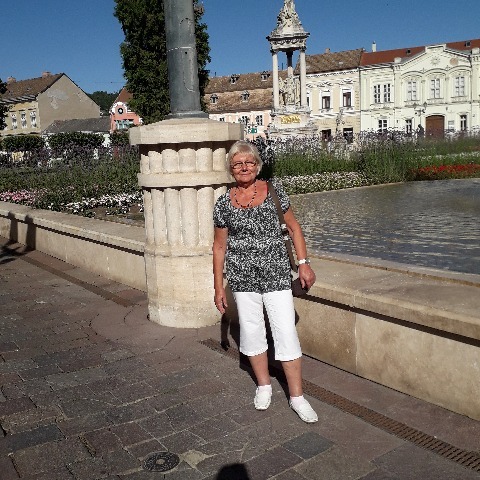 Társkereső és közösségi oldal az utazás szerelmeseinek - Travel Friendz