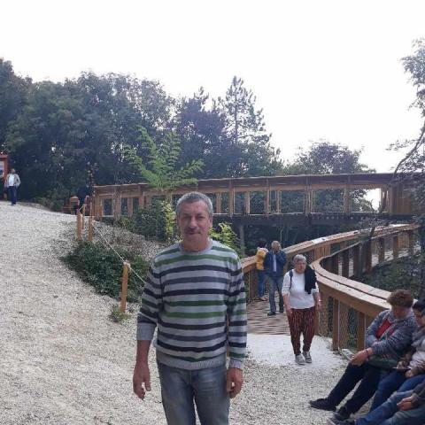 Csaba, 64 éves társkereső profilképe (Pereszteg, 3510889)