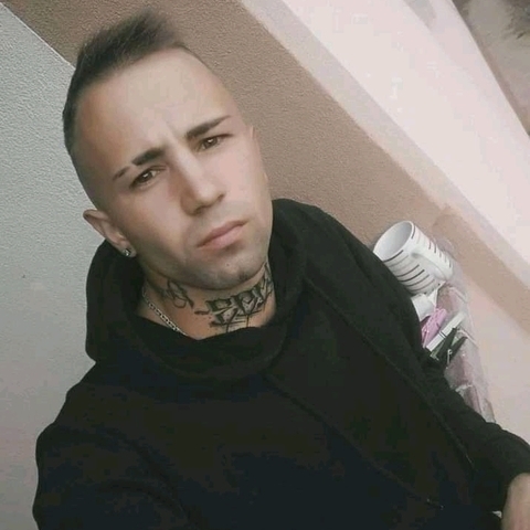 Dávid, 31 éves társkereső profilképe (Nyíregyháza, 4410490)