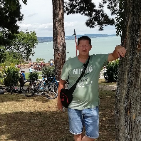 István, 58 éves társkereső profilképe (Oroszlány, 4006290)