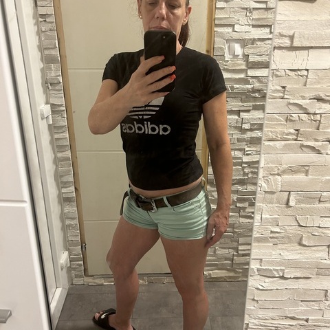 Brigitta, 48 éves társkereső profilképe (Pécs, 4763691)