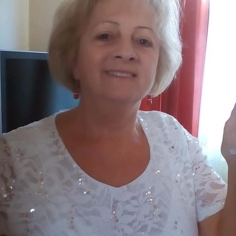 Júlia, 62 éves társkereső profilképe (Debrecen, 4344892)