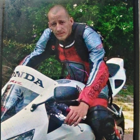 Balazs, 44 éves társkereső profilképe (Budaörs, 4371193)