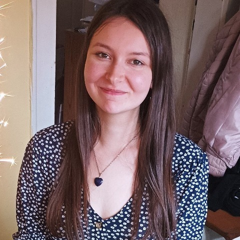 Laura, 20 éves társkereső profilképe (Kiskunfélegyháza, 4421495)