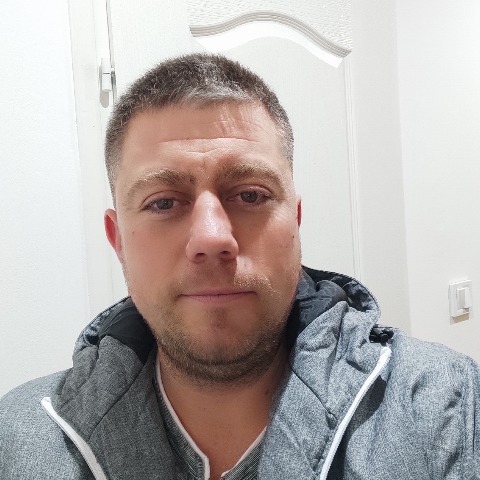 István, 39 éves társkereső profilképe (Szolnok, 4121696)