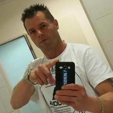 Laci, 46 éves társkereső férfi - Hollókő