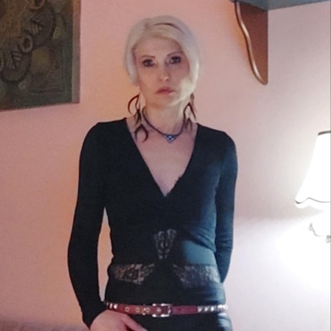 Eszter, 52 éves társkereső profilképe (Győr, 3081898)