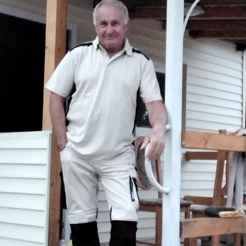 Béci, 56 éves társkereső profilképe (Sopron, 4608199)